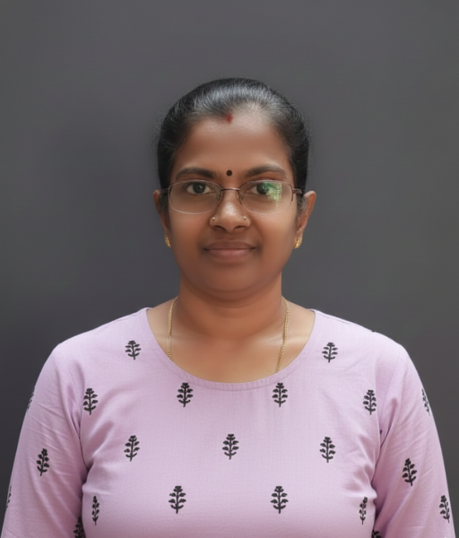 Senior Co-Artist in Athmakala art Gallery